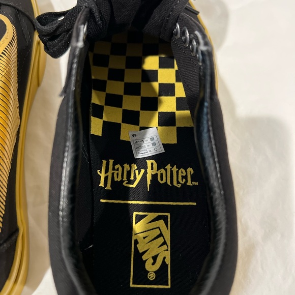 Vans X Harry Potter Old School Golden Snitch Men’s 7 Women’s 8.5 NWT - Picture 5 of 10